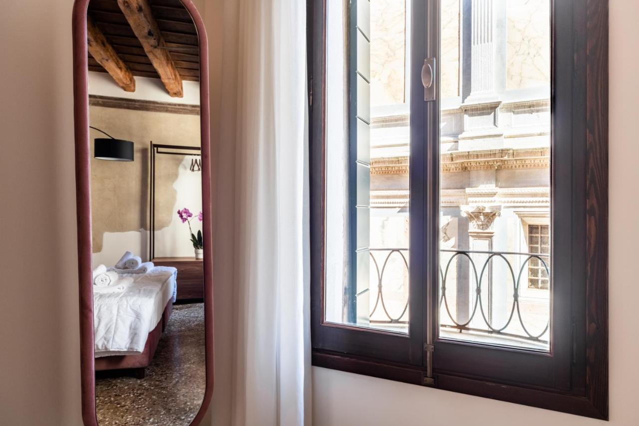 Palazzo Miracoli Apartments Venedig Eksteriør billede